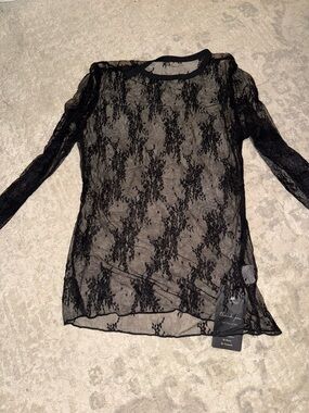NWT Akewei Lace Long Sleeve Top